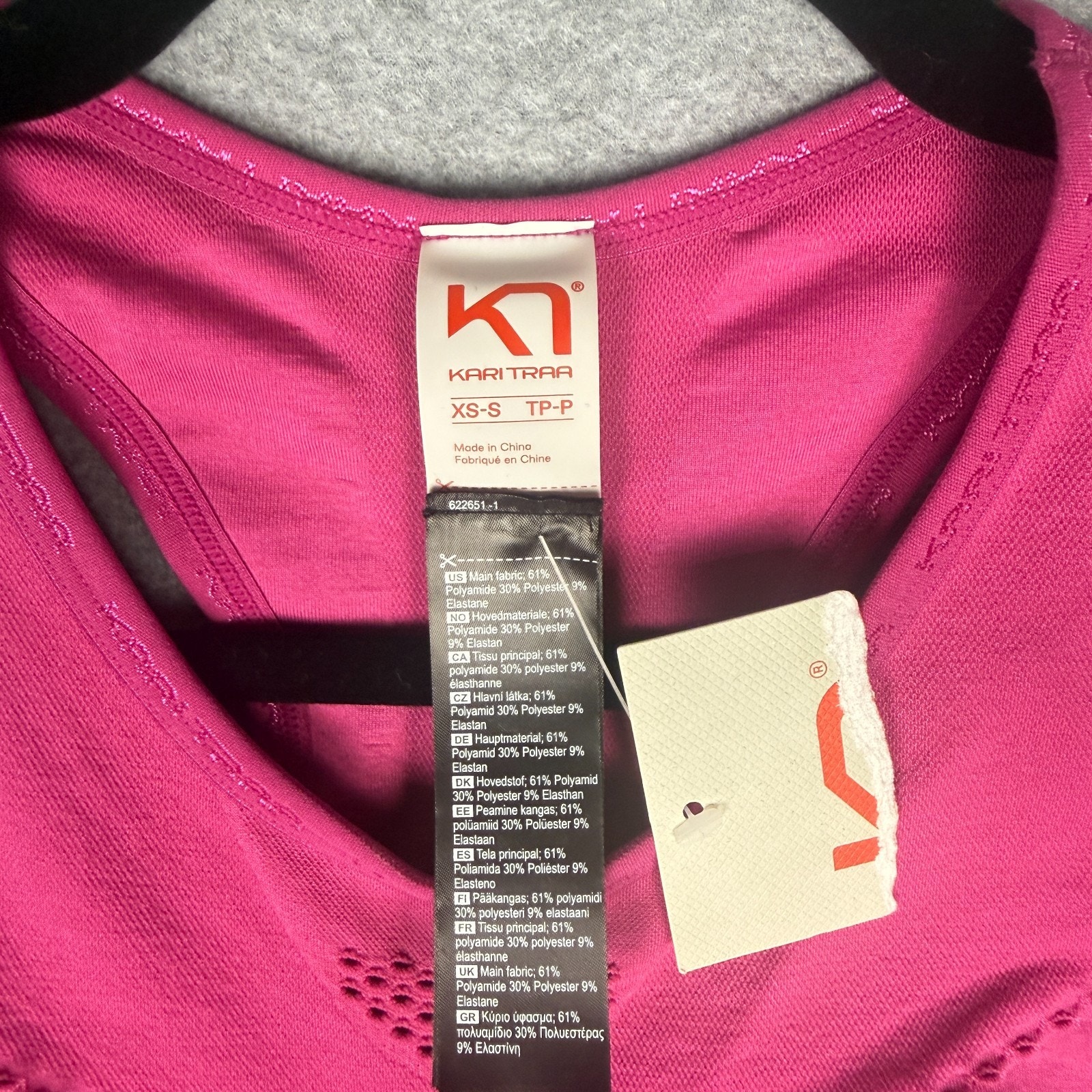 Kari Traa Sports Bra Size Xs / S Fuschia Seamless Racerback Medium Support Nwt — image 3 of 8